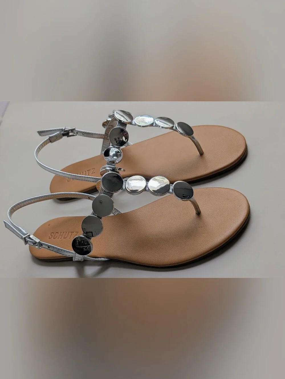 SCHUTZ Acacia T-Strap Silver Metallic Disc Sandals Size 8 NWT